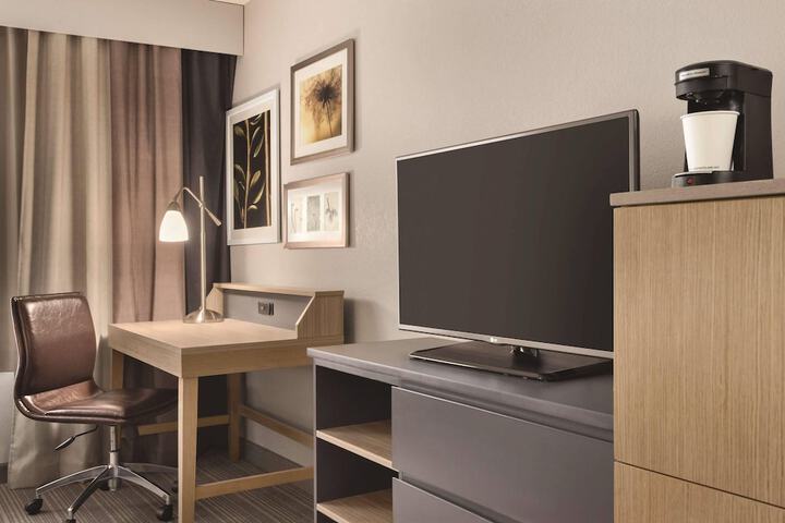 Country Inn & Suites by Radisson Merrillville, IN