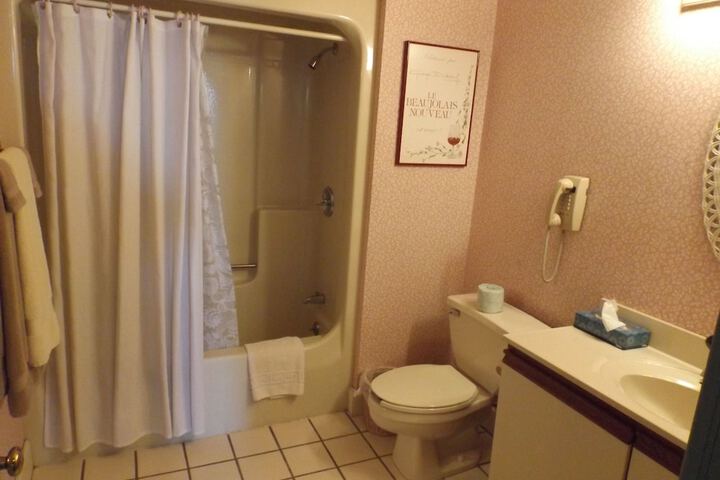 Room 8 of 23