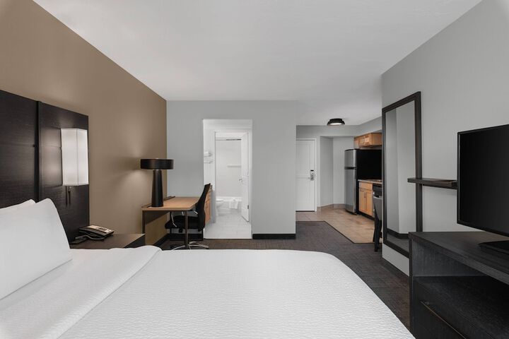 Room 25 of 35