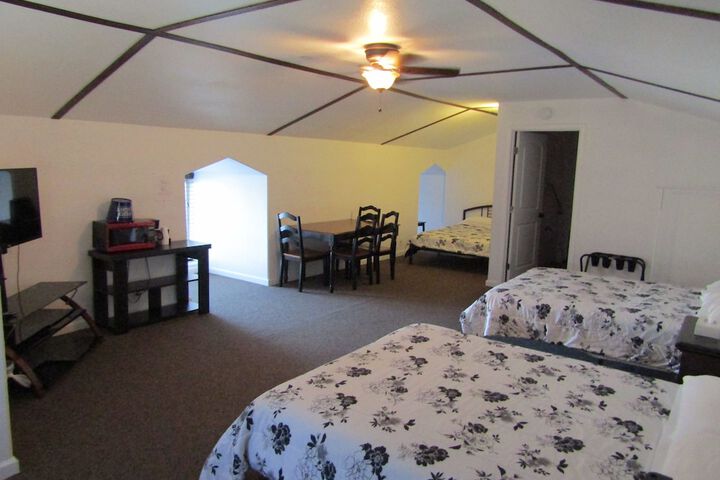 Room 54 of 124