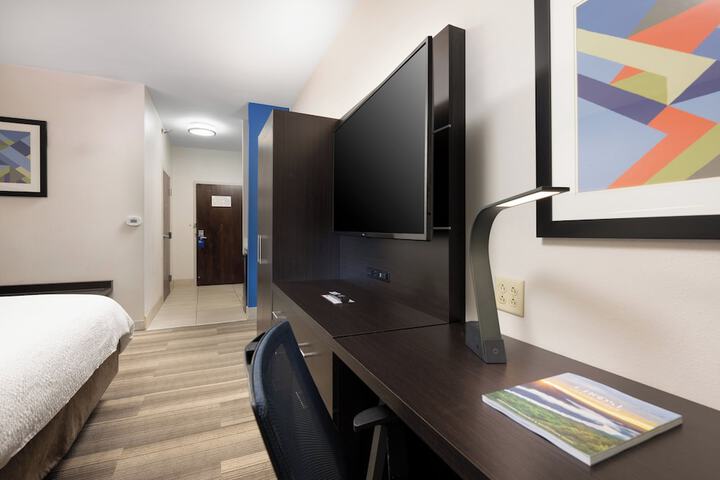 Room 48 of 90