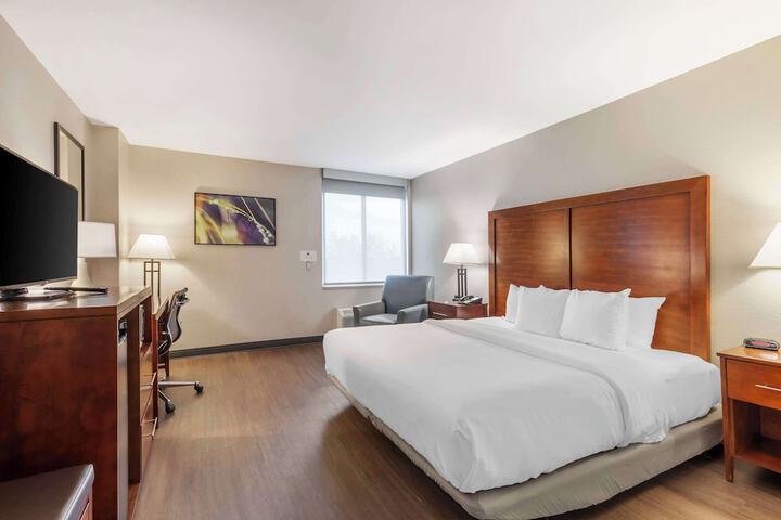 Room 13 of 26