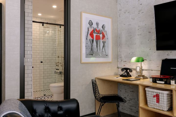 Room 19 of 55