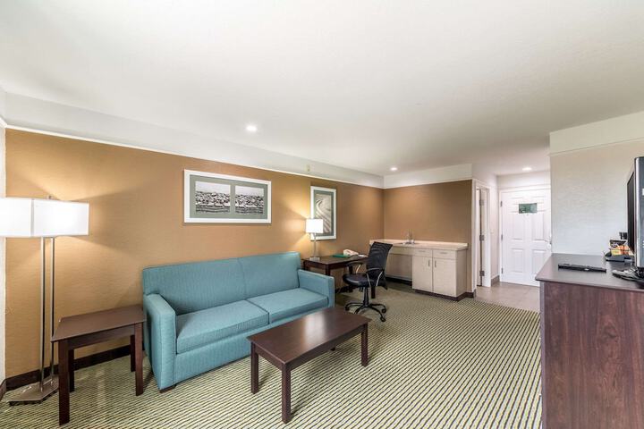 Room 26 of 57