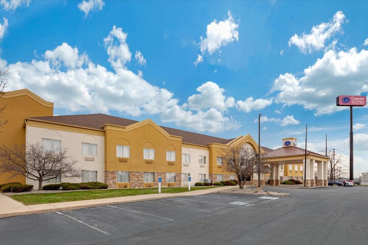 Hotel 2 of 50