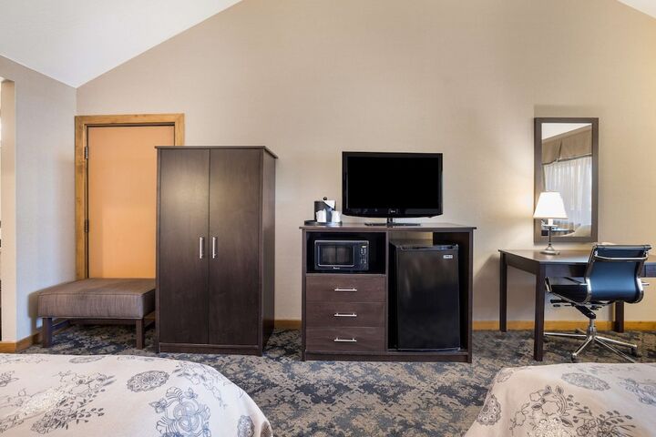 Room 13 of 43