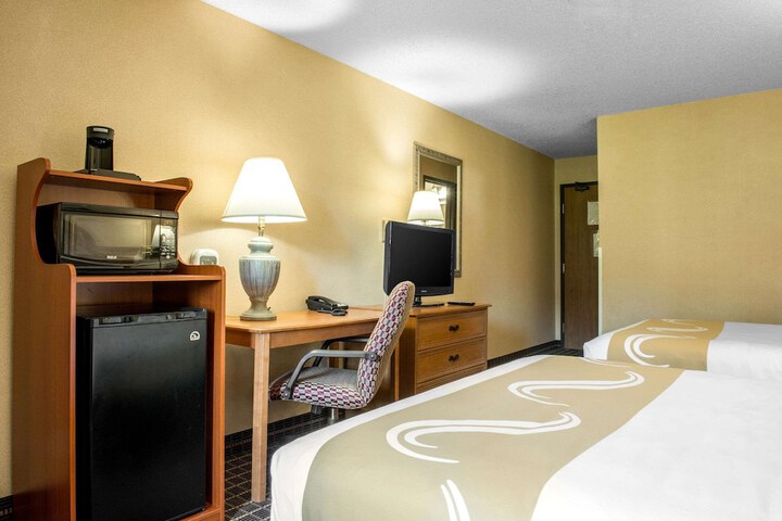 Room 16 of 35