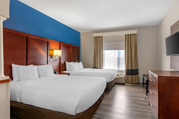 Comfort Suites St. Charles - St Louis