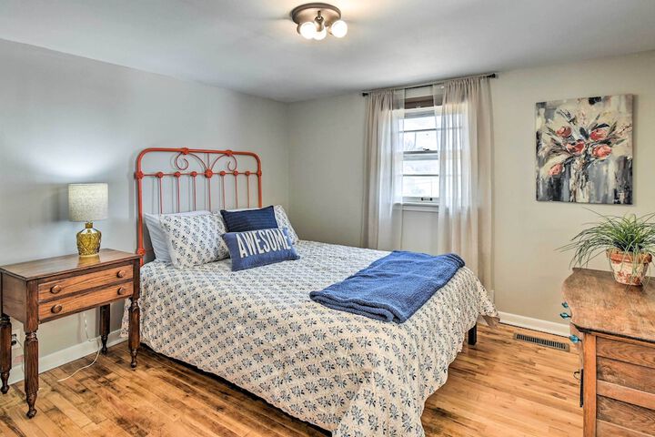 Charming Cave City Vacation Rental w / Fire Pit!