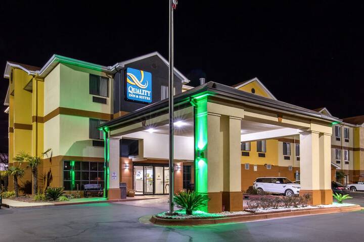 Hotel 1 of 35