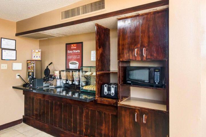 Econo Lodge Wichita Falls Downtown