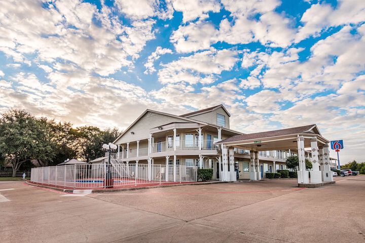 Motel 6 Waxahachie TX
