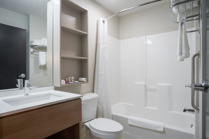 Room 42 of 61