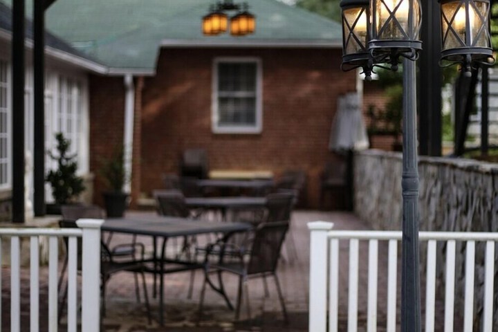 The Monte Vista Hotel