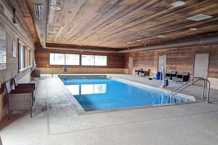 Pool 4 of 34