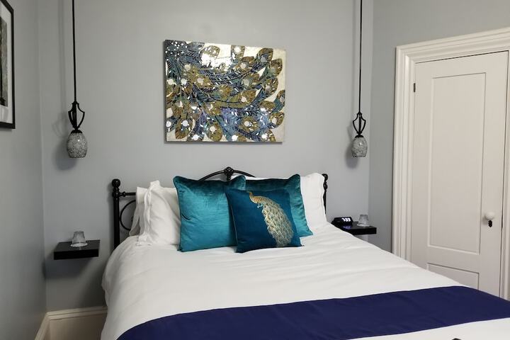 Room 48 of 73