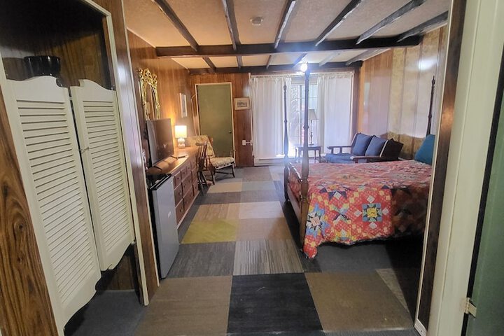 Room 68 of 118