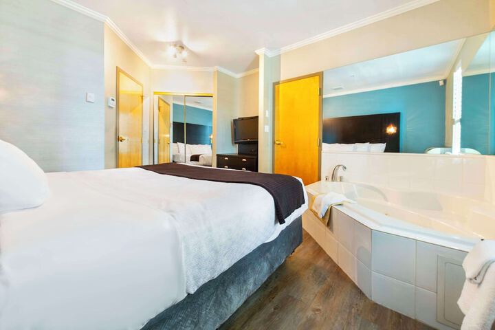 Room 12 of 39