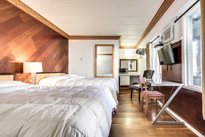 Room 21 of 60