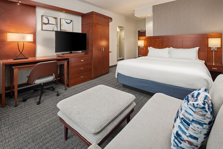Room 58 of 106