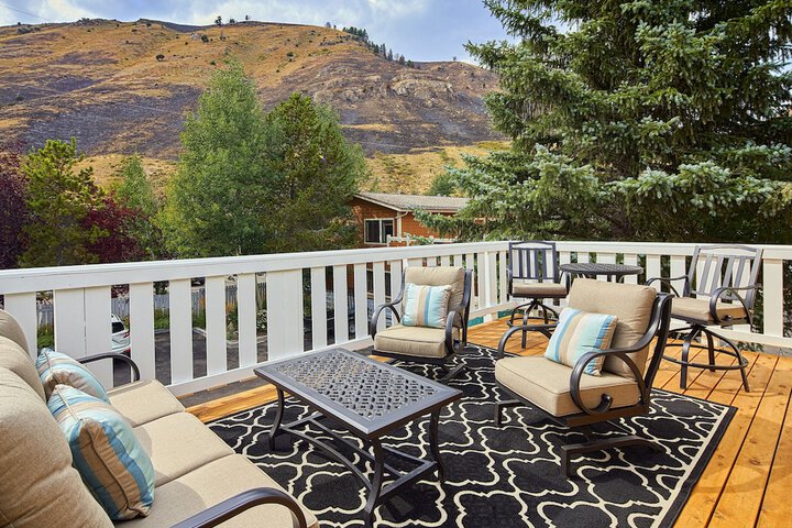Terrace/Patio 58 of 59