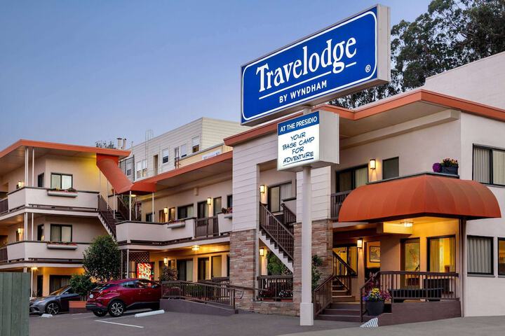 Hotel 2 of 66