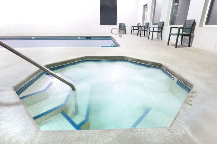 Pool 3 of 28