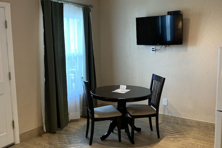 Room 11 of 31