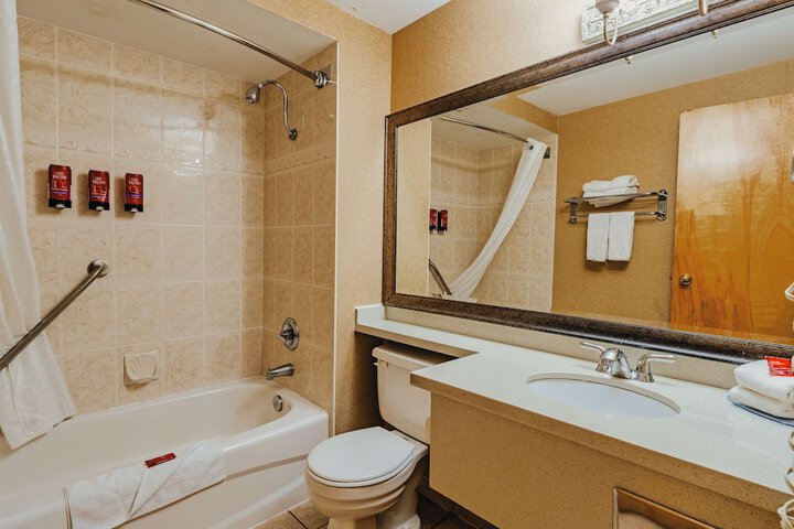 Room 14 of 71