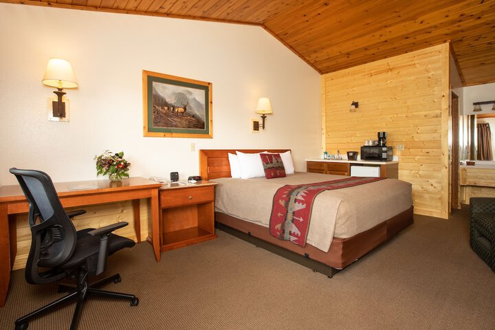 Room 17 of 46