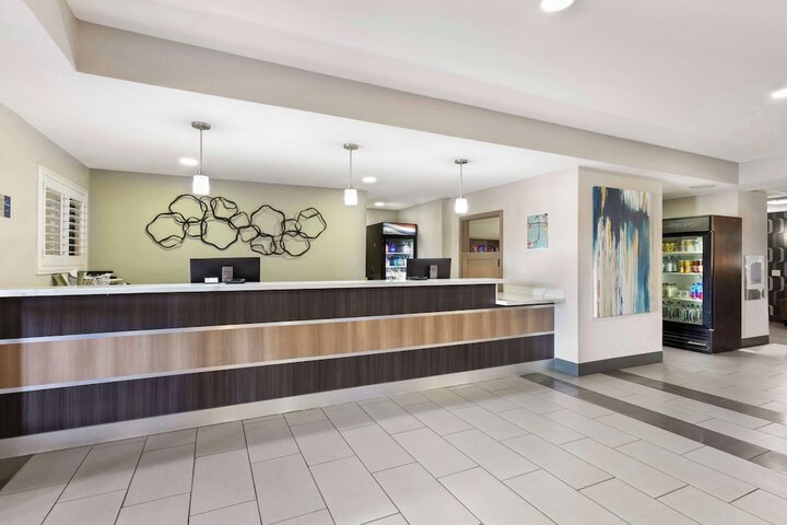Hotel Interior 10 of 44