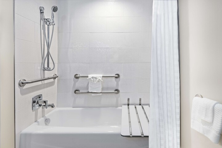 Embassy Suites by Hilton College Station TX