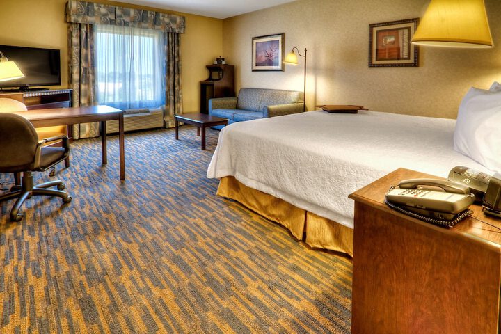 Room 32 of 41