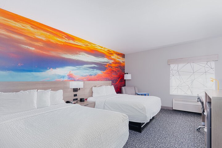 Room 13 of 31