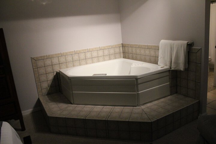Hot Tub 188 of 219