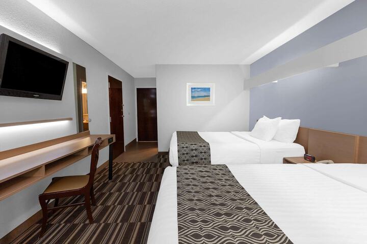Room 19 of 49