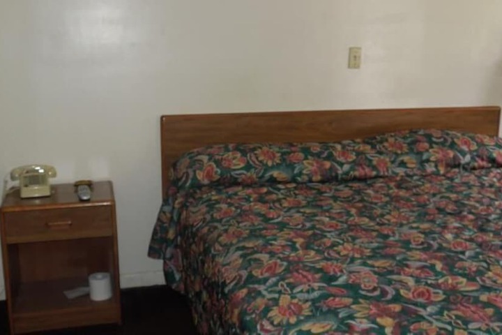 Room 22 of 30