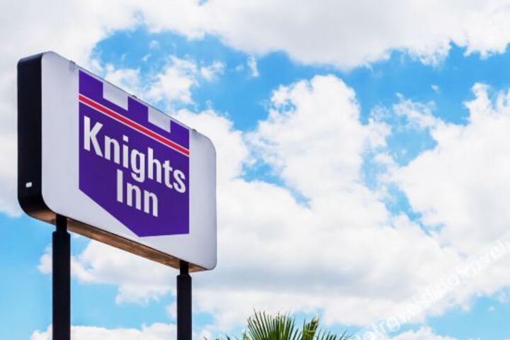 Knights Inn Giddings