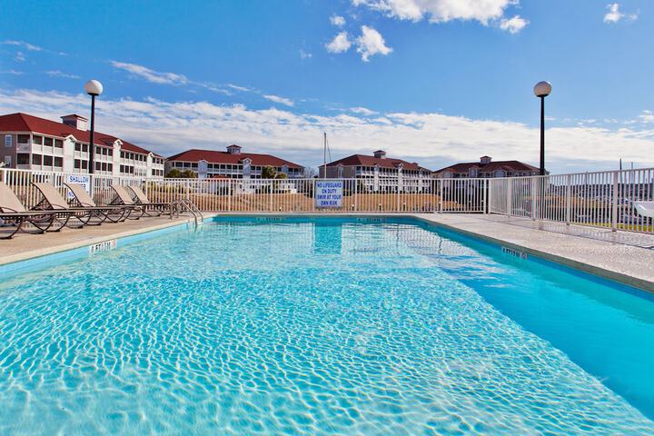 Pool 14 of 63