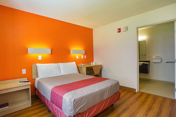 Room 43 of 55