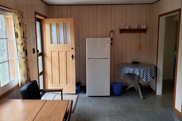 Room 119 of 215