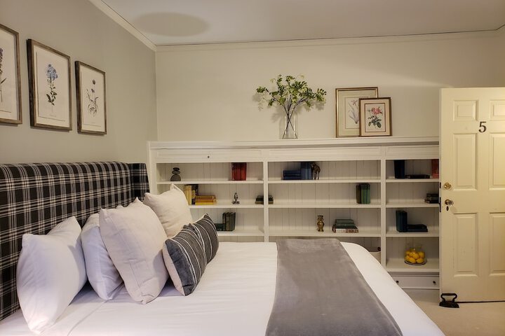 Room 22 of 57