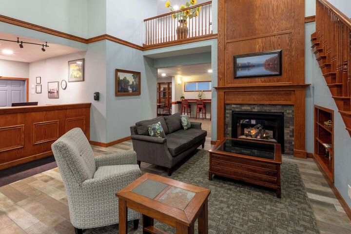 GrandStay Hotel & Suites Hastings