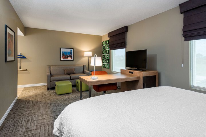 Room 5 of 37