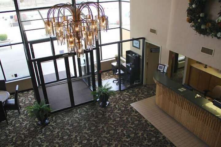 Gold Vault Inn
