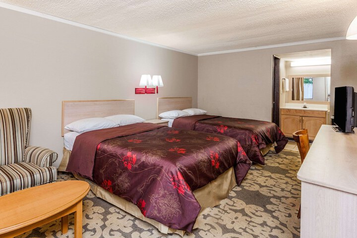 Knights Inn Farmington Hill