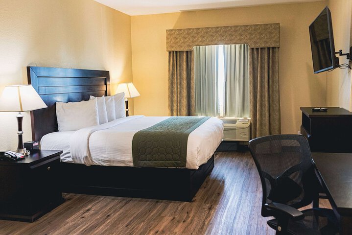 Room 13 of 24