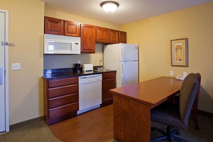 Room 16 of 33