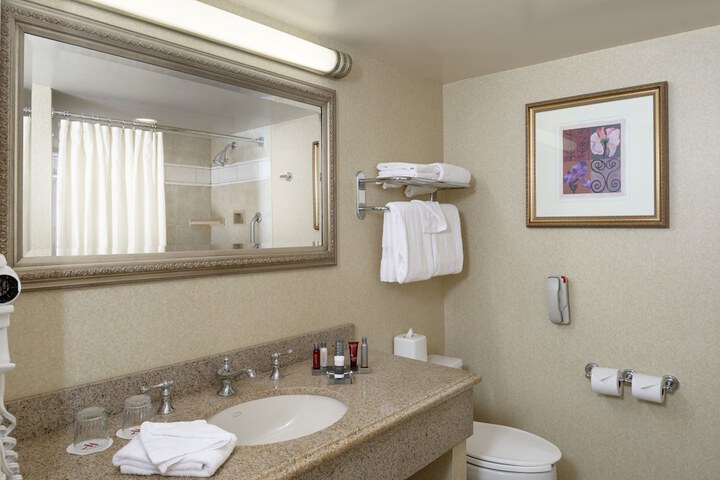 Room 32 of 56