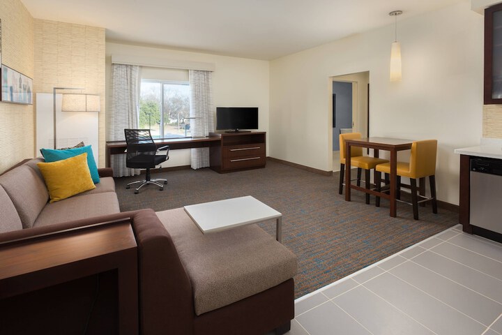 Room 21 of 30
